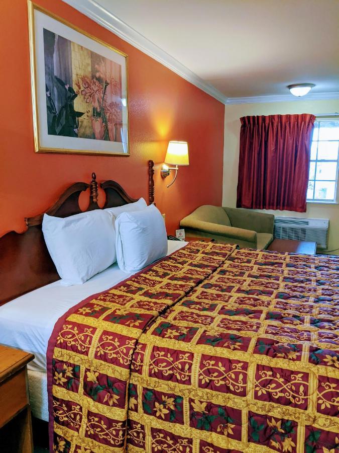 Lake Houmas Inn エクステリア 写真