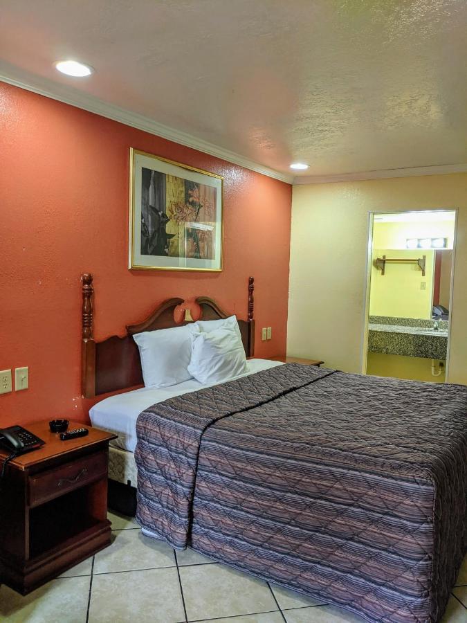 Lake Houmas Inn エクステリア 写真