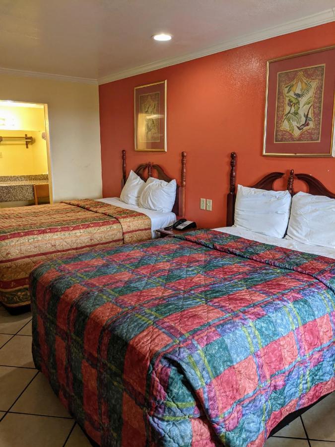 Lake Houmas Inn エクステリア 写真