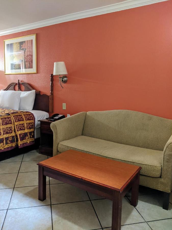 Lake Houmas Inn エクステリア 写真