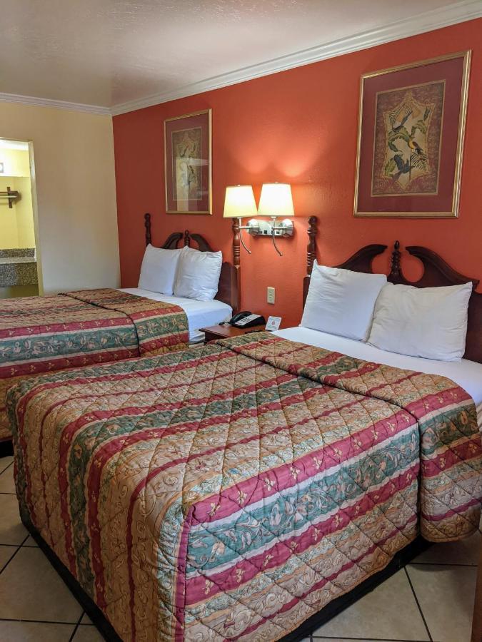 Lake Houmas Inn エクステリア 写真