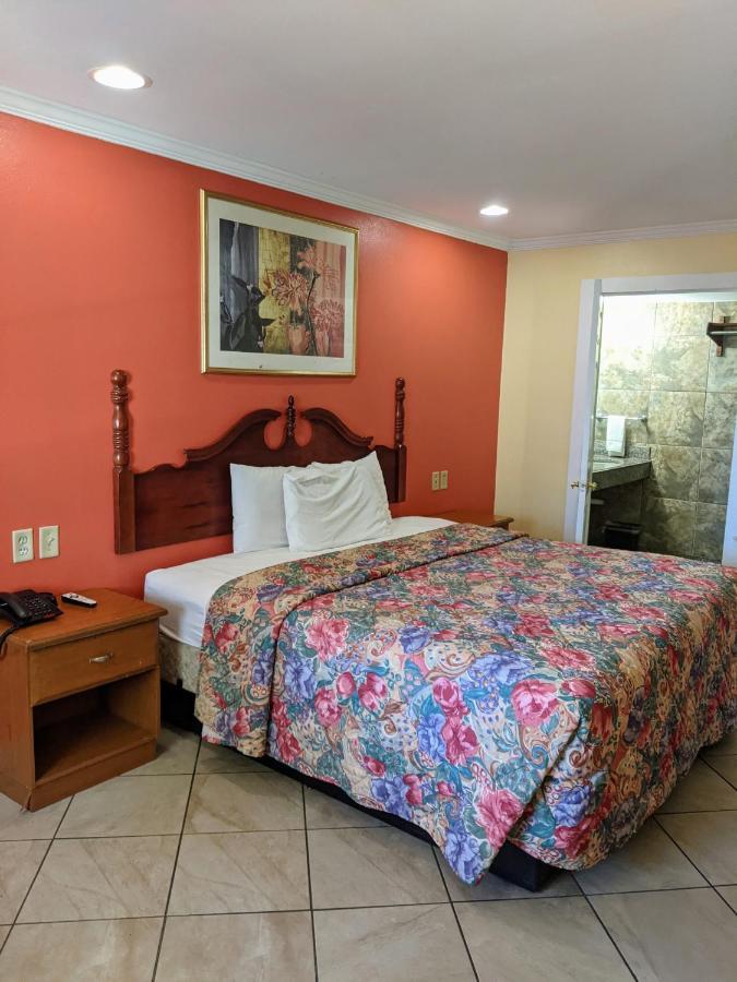 Lake Houmas Inn エクステリア 写真