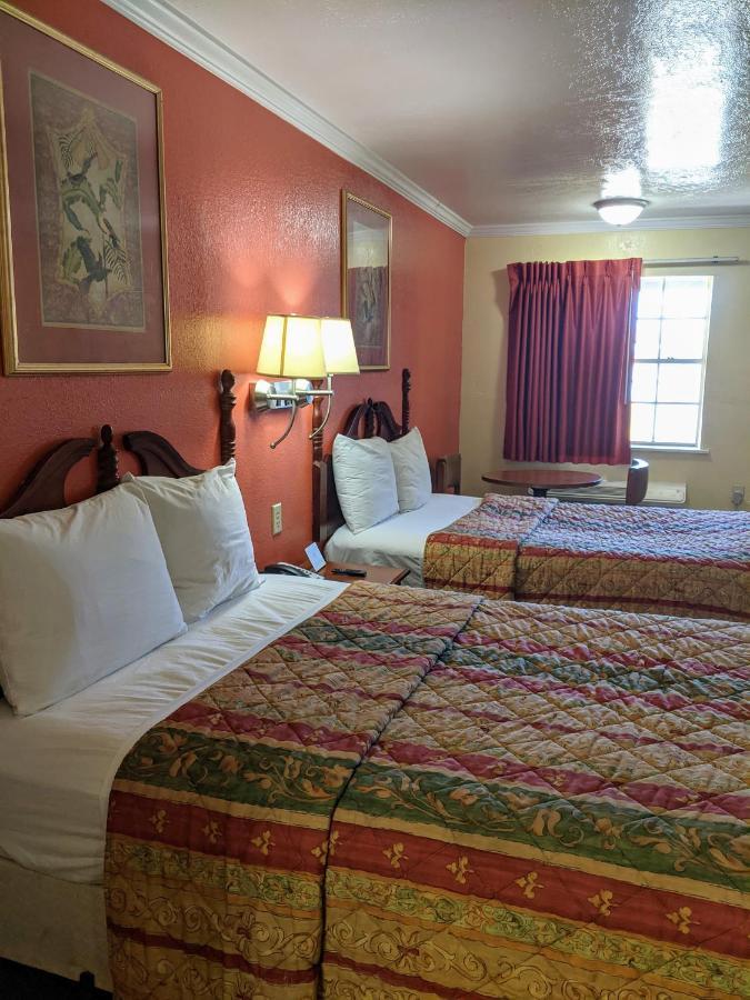 Lake Houmas Inn エクステリア 写真