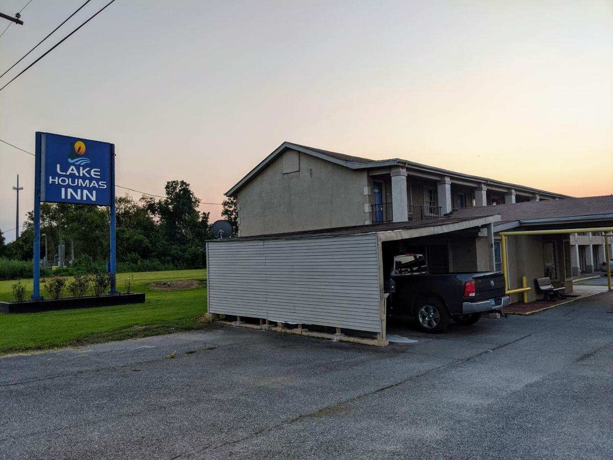 Lake Houmas Inn エクステリア 写真
