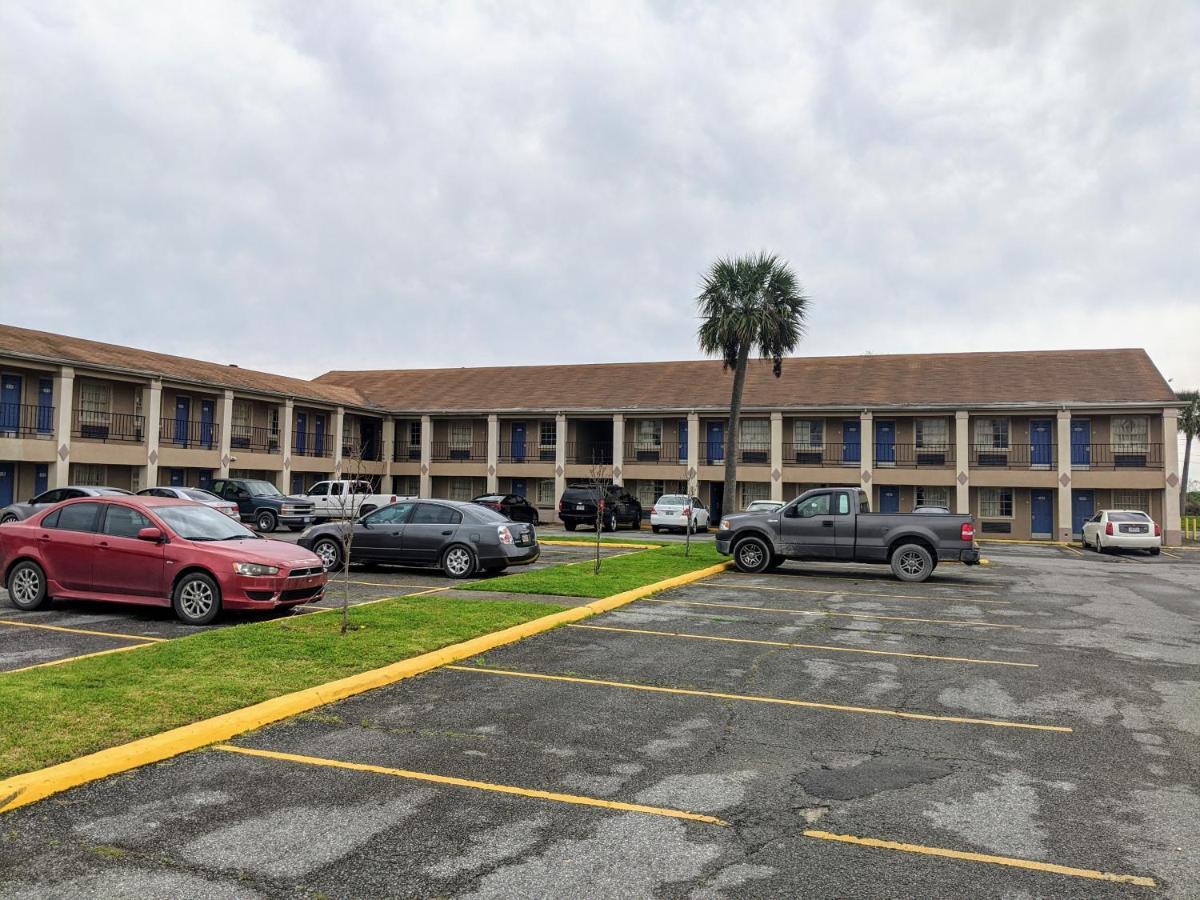 Lake Houmas Inn エクステリア 写真
